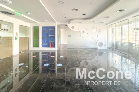 Pejabat di Jumeirah Lake Towers, Dubai, UAE 58.62 meter persegi № 586875 - foto 3