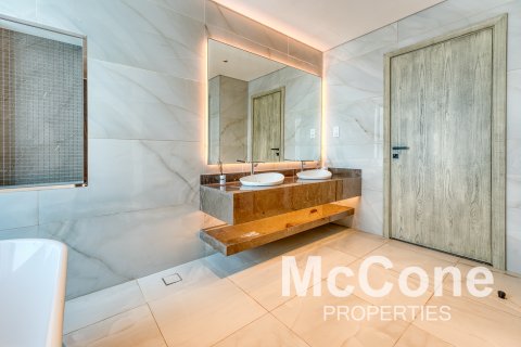 Villa in Palm Jumeirah, Dubai, UAE 7 bedrooms, 787.63 sq.m. № 586876 - photo 24