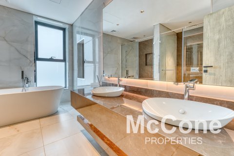 Villa in Palm Jumeirah, Dubai, UAE 7 bedrooms, 787.63 sq.m. № 586876 - photo 23