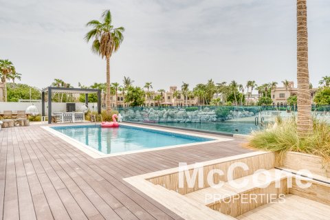Villa in Palm Jumeirah, Dubai, UAE 7 bedrooms, 787.63 sq.m. № 586876 - photo 28
