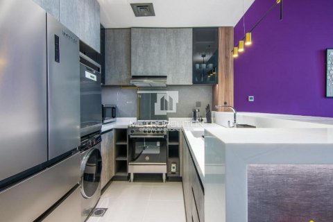 Byt v Jumeirah Lake Towers, Dubai, SAE 1 ložnice, 77 m² Č.: 593580 - fotografie 3