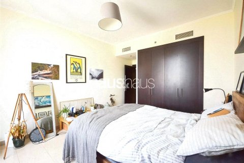 Apartment in The Views, Dubai, UAE 2 bedrooms, 137 sq.m. № 625380 - photo 8