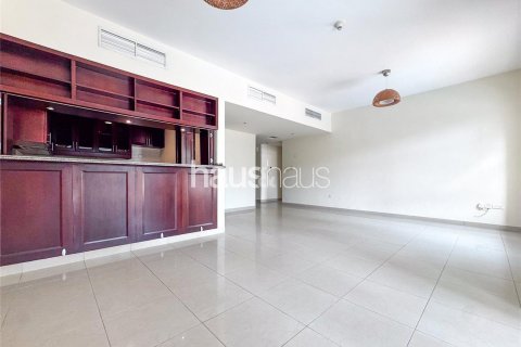 Apartment in The Views, Dubai, UAE 2 bedrooms, 122 sq.m. № 625383 - photo 6