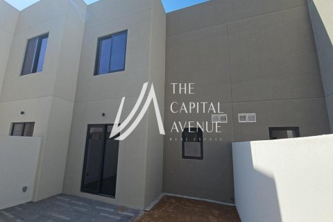 تاون هاوس للإيجار في جزيرة ياس، أبو ظبي، الإمارات العربية المتحدة 2 غرفة نوم ، 125 متر مربع ، رقم 605113 - صورة 4