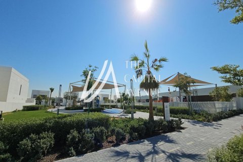 Vila na Yas Island, Abu Dhabi, SAE 3 ložnice, 443 m² Č.: 605112 - fotografie 2