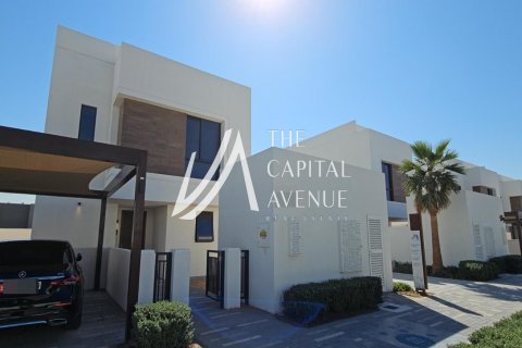 Vila na Yas Island, Abu Dhabi, SAE 3 ložnice, 443 m² Č.: 605112 - fotografie 1