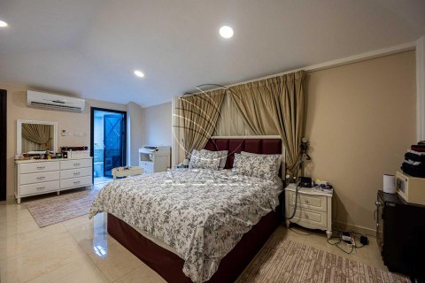 Vila v Baniyas, Abu Dhabi, SAE 5 ložnice, 1038 m² Č.: 615410 - fotografie 10