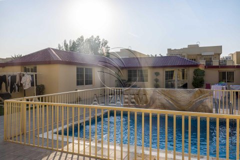 Vila v Baniyas, Abu Dhabi, SAE 5 ložnice, 1038 m² Č.: 615410 - fotografie 2
