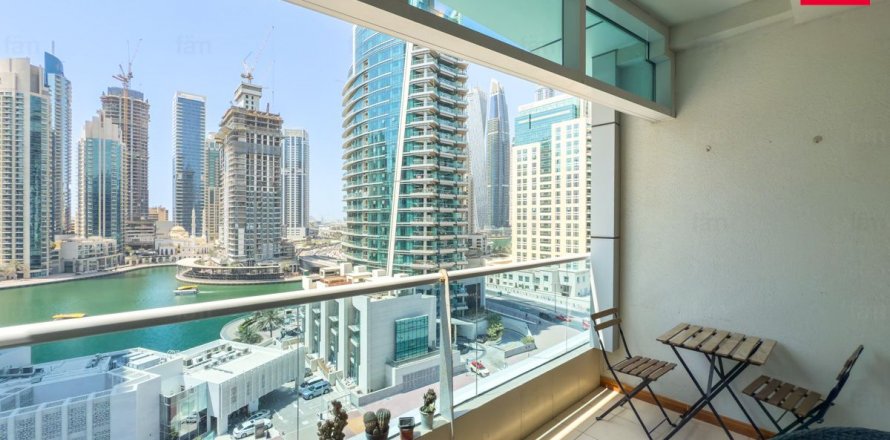 Apartment in Dubai Marina, UAE 3 bedrooms, 188.8 sq.m. № 596201