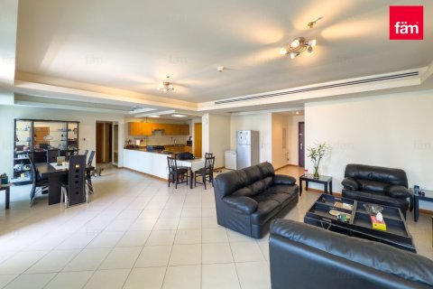 Apartment in Dubai Marina, UAE 3 bedrooms, 188.8 sq.m. № 596201 - photo 4