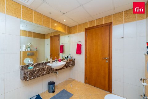 Apartment in Dubai Marina, UAE 3 bedrooms, 188.8 sq.m. № 596201 - photo 19