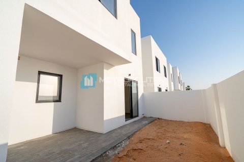Rijtjeshuis te koop in Al Ghadeer, Abu Dhabi, VAE 3 slaapkamers, 199.5 vr.m., nr 619628 - foto 21