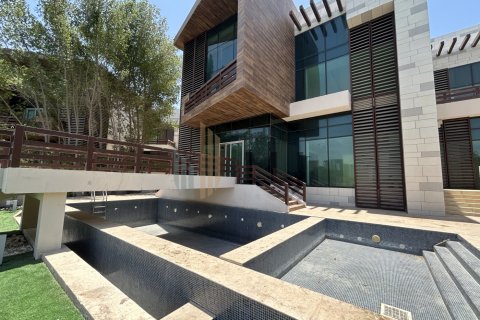 Vilë në Abu Dhabi, Emiratet e Bashkuara Arabe 5 dhoma gjumi, 990.8 m2. № 605502 - Foto 15