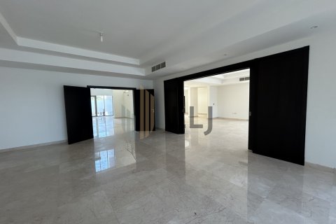 Vilë në Abu Dhabi, Emiratet e Bashkuara Arabe 5 dhoma gjumi, 990.8 m2. № 605502 - Foto 6