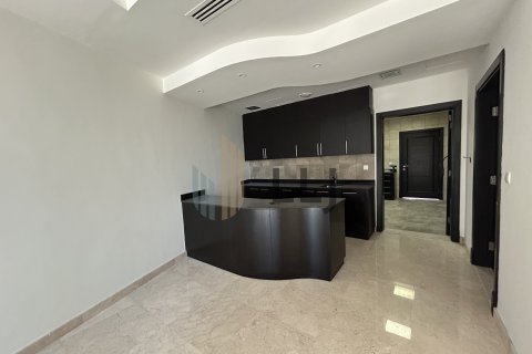 Vilë në Abu Dhabi, Emiratet e Bashkuara Arabe 5 dhoma gjumi, 990.8 m2. № 605502 - Foto 17