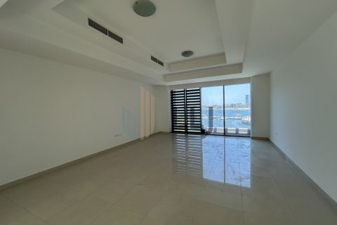 Vilë në Abu Dhabi, Emiratet e Bashkuara Arabe 5 dhoma gjumi, 990.8 m2. № 605502 - Foto 20