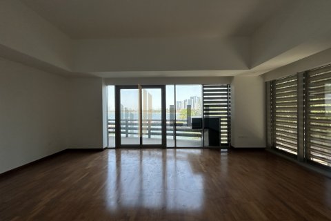 Vilë në Abu Dhabi, Emiratet e Bashkuara Arabe 5 dhoma gjumi, 990.8 m2. № 605502 - Foto 24