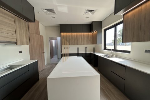 Vila na Yas Island, Abu Dhabi, SAE 4 ložnice, 371.6 m² Č.: 605504 - fotografie 11