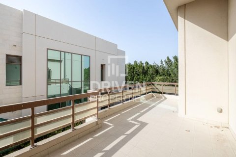 Vila v Meydan, Dubai, SAE 5 spální, 604 m2 č. 603447 - Fotografia 19