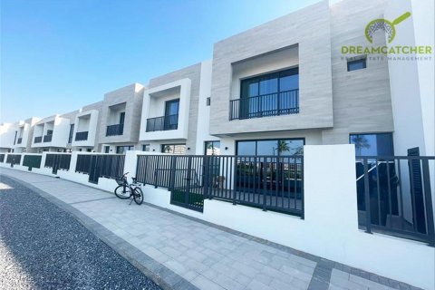 ویلا برای اجاره در Mina Al Arab، Ras Al Khaimah، امارات متحده عربی 2 خوابه ، 239.3 متر مربع ، شماره 588555 - تصویر 1