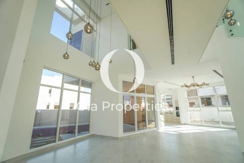 Vila na Yas Island, Abu Dhabi, SAE 4 ložnice, 510 m² Č.: 628737 - fotografie 6