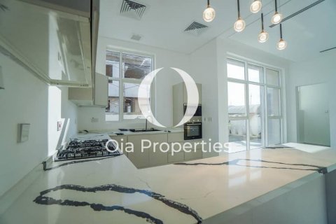 Vila na Yas Island, Abu Dhabi, SAE 4 ložnice, 510 m² Č.: 628737 - fotografie 17