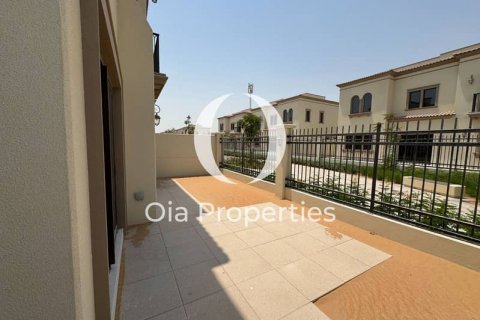 Müüa ridamaja asukohaga Abu Dhabi, AÜE: 3 magamistoaga, 220 m² Nr 628735 - pilt 2