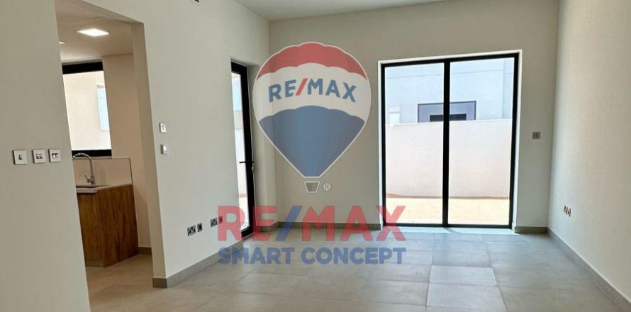 Vilë në Yas Island, Abu Dhabi, Emiratet e Bashkuara Arabe 3 dhoma gjumi, 348 m2. № 580248