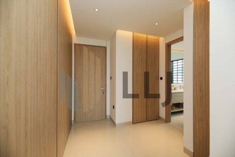 Vilë në Saadiyat Island, Abu Dhabi, Emiratet e Bashkuara Arabe 6 dhoma gjumi, 591.4 m2. № 584955 - Foto 20