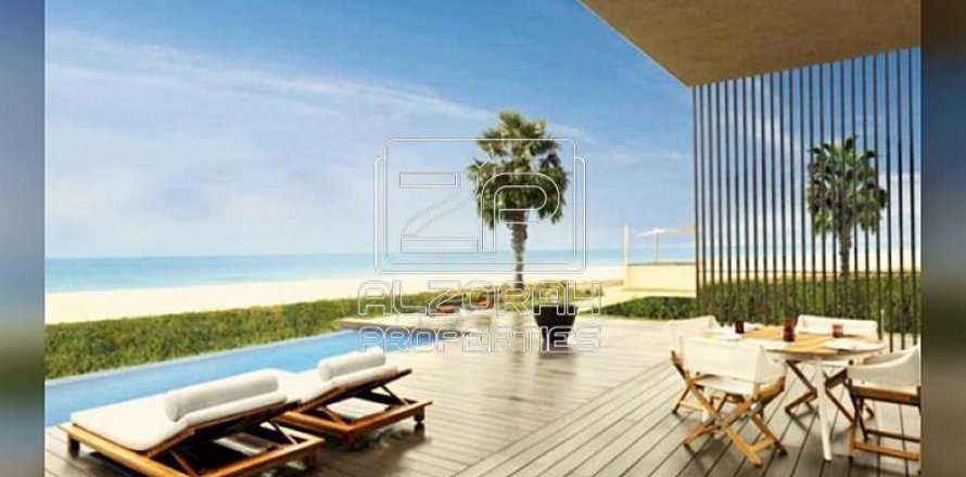 Vilë në Al Zorah, Ajman, Emiratet e Bashkuara Arabe 5 dhoma gjumi, 681.7 m2. № 589186