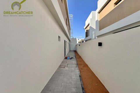 Villa in Mina Al Arab, Ras Al Khaimah, UAE 4 bedrooms, 354.8 sq.m. № 588508 - photo 27
