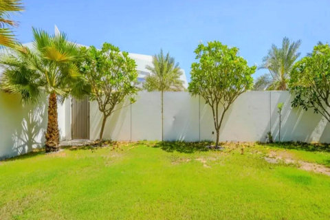 Komerční nemovitost na Yas Island, Abu Dhabi, SAE 4 ložnice, 354 m² Č.: 595037 - fotografie 11