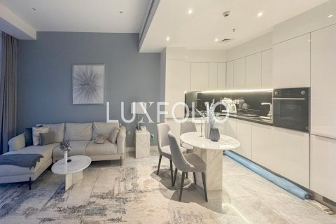 Apartment in Business Bay, Dubai, UAE 1 bedroom, 62 sq.m. № 628100 - photo 4