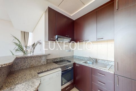 Apartmen di DIFC, Dubai, UAE 2 bilik tidur, 118 meter persegi № 628098 - foto 15