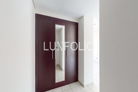 Apartmen di DIFC, Dubai, UAE 2 bilik tidur, 118 meter persegi № 628098 - foto 12