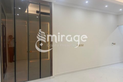 Vilë në Al Shamkha, Abu Dhabi, Emiratet e Bashkuara Arabe 5 dhoma gjumi, 510 m2. № 596792 - Foto 7