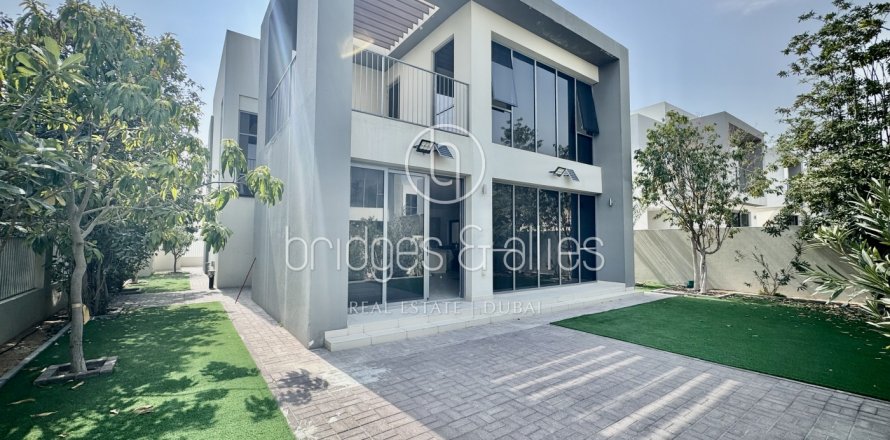 Villa in Dubai Hills Estate, Dubai, VAE: 4 Schlafzimmer, 304.1 m2 Nr. 629737