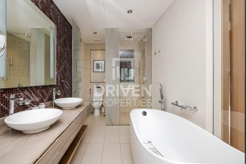 Apartment sa Business Bay, Dubai, UAE 3 silid-tulugan, 162 sq.m. № 601851 - larawan 18