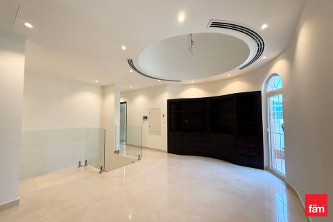 Villa til leje i Dubai, UAE 5 soveværelser, 953.9 kvm № 632841 - foto 13