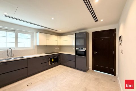 Villa til leje i Dubai, UAE 5 soveværelser, 953.9 kvm № 632841 - foto 10