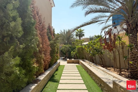 Villa til leje i Dubai, UAE 5 soveværelser, 953.9 kvm № 632841 - foto 24