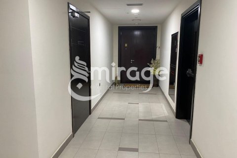 Apartment in Al Reem Island, Abu Dhabi, UAE 4 bedrooms, 396.8 sq.m. № 574141 - photo 4