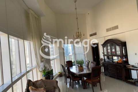 Apartment in Al Reem Island, Abu Dhabi, UAE 4 bedrooms, 396.8 sq.m. № 574141 - photo 8