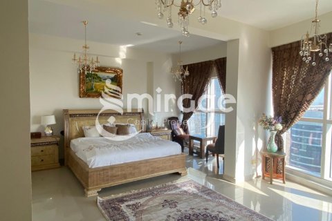 Apartment in Al Reem Island, Abu Dhabi, UAE 4 bedrooms, 396.8 sq.m. № 574141 - photo 6