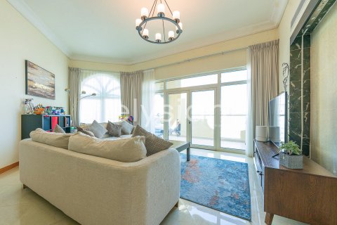 Appartement à louer à Palm Jumeirah, Dubai, EAU 3 chambres, 203 m2 № 600278 - photo 2