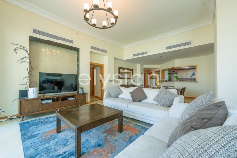 Appartement à louer à Palm Jumeirah, Dubai, EAU 3 chambres, 203 m2 № 600278 - photo 1