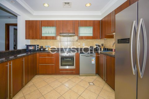 Apartemen di Palm Jumeirah, Dubai, UEA 2 kamar tidur, 168 m2 nomor 600279 - foto 7