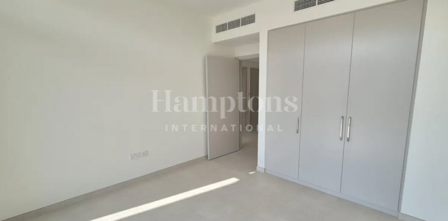 Adosado en Arabian Ranches 3, Dubai, EAU 3 dormitorios, 202.529 m² № 596504