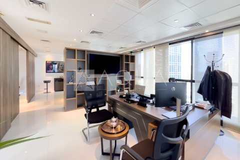 Müüa kontor asukohaga Jumeirah Lake Towers, Dubai, AÜE: 115.7 m² Nr 585003 - pilt 1
