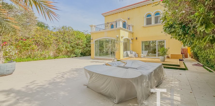 Vilë në Jumeirah Park, Dubai, Emiratet e Bashkuara Arabe 3 dhoma gjumi, 328 m2. № 595564